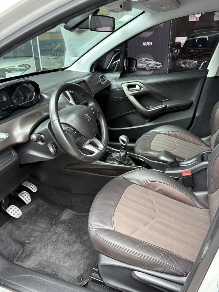 Peugeot 2008 Sport — foto 3